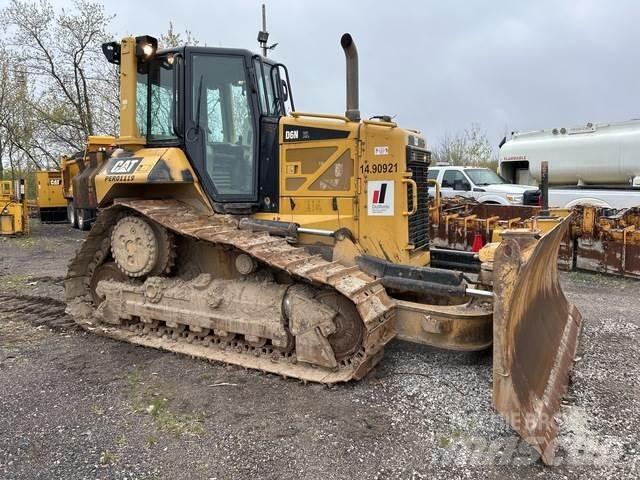 CAT D6N Гусеничные бульдозеры