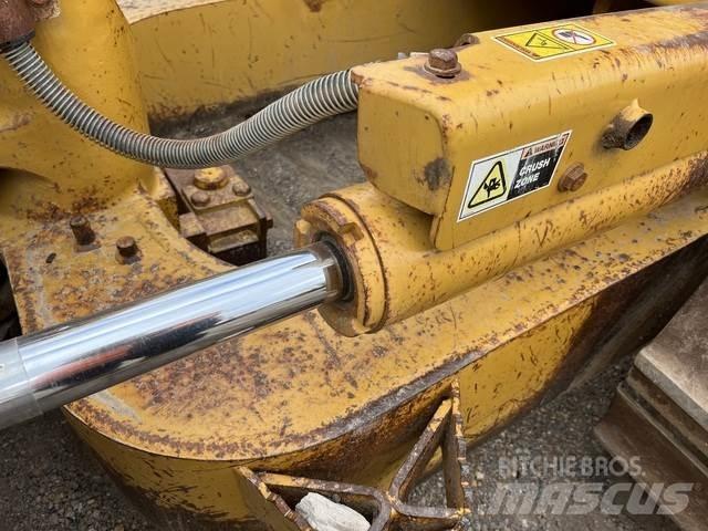 CAT D6N LGP Гусеничные бульдозеры