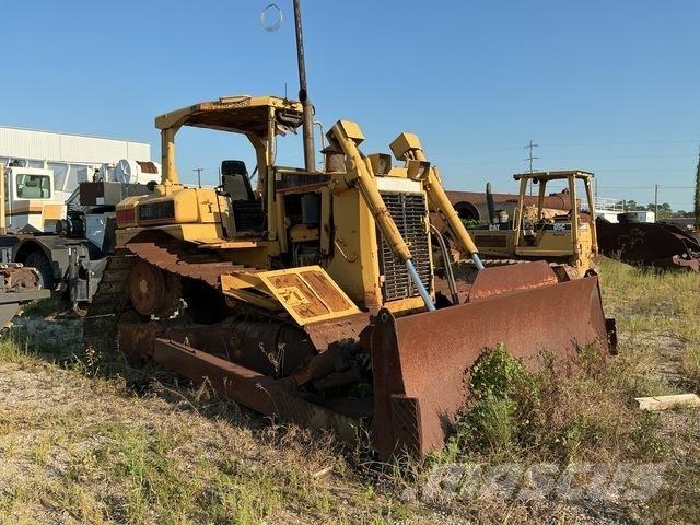 CAT D6R Гусеничные бульдозеры