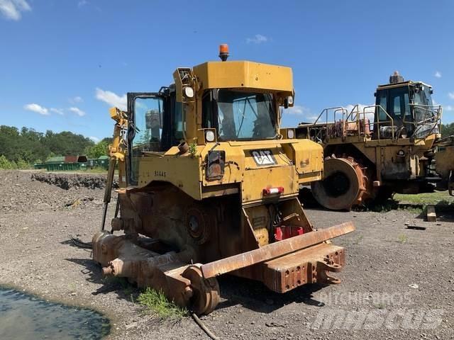 CAT D6T Гусеничные бульдозеры