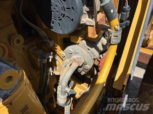 CAT D6T LGP Гусеничные бульдозеры