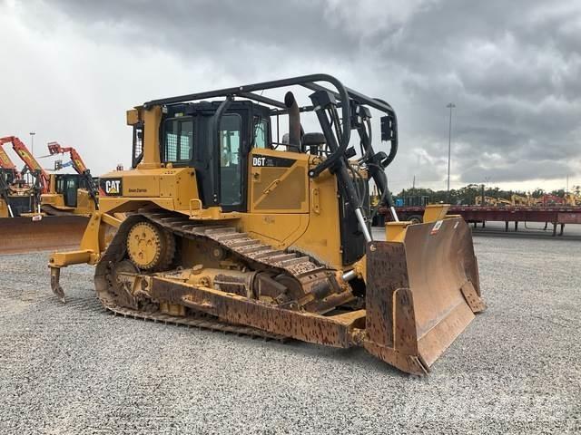 CAT D6T XL Гусеничные бульдозеры