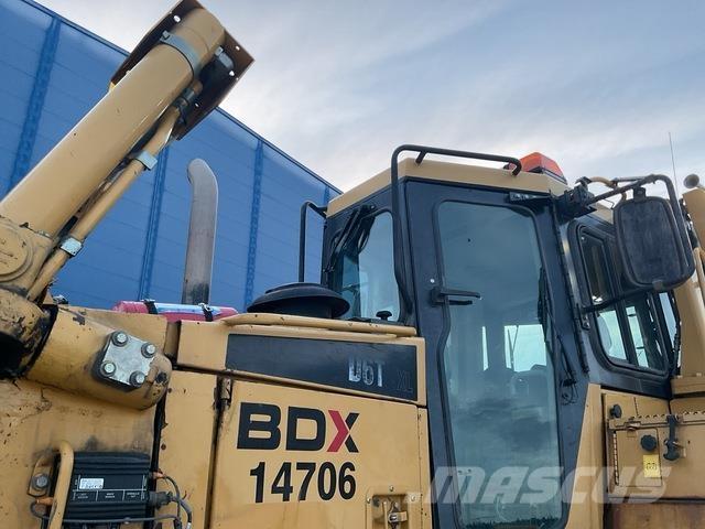 CAT D6T XL Гусеничные бульдозеры