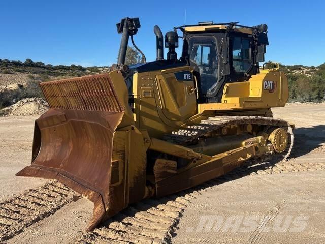 CAT D7E Гусеничные бульдозеры