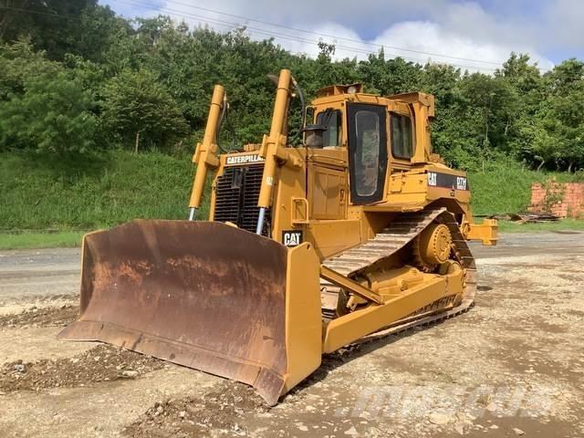 CAT D7H Гусеничные бульдозеры