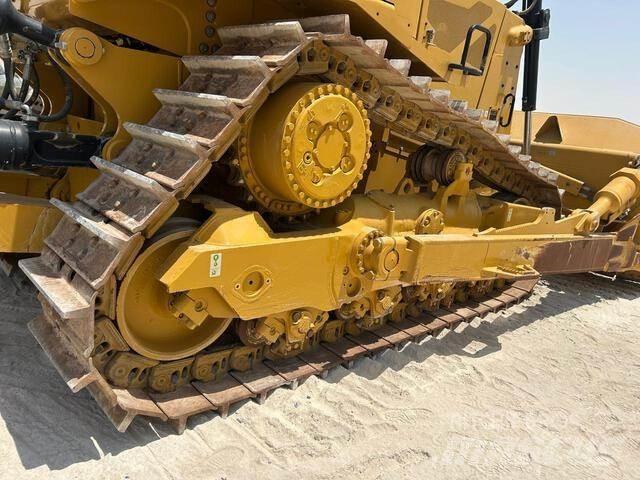 CAT D8 Гусеничные бульдозеры