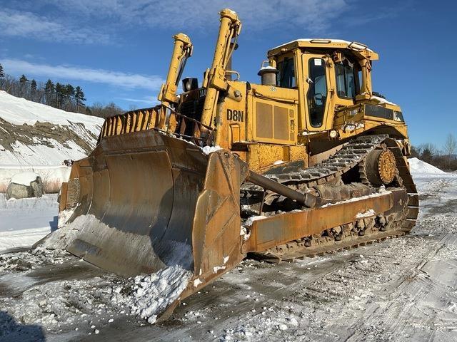 CAT D8 Гусеничные бульдозеры