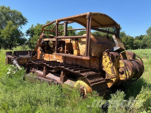CAT D8H Гусеничные бульдозеры