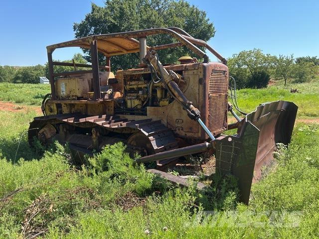 CAT D8H Гусеничные бульдозеры