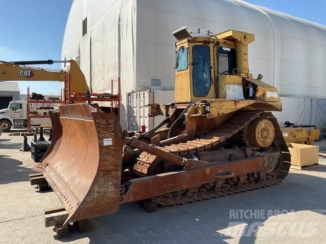 CAT D8L Гусеничные бульдозеры