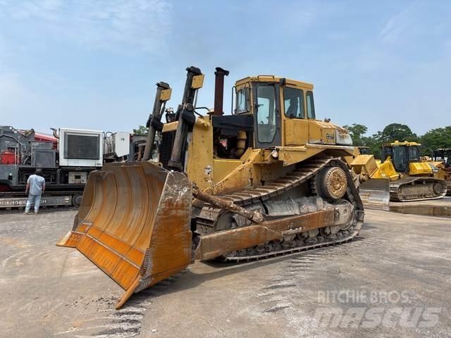 CAT D8L Гусеничные бульдозеры