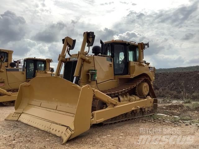 CAT D8T Гусеничные бульдозеры