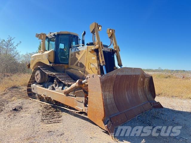 CAT D8T Гусеничные бульдозеры