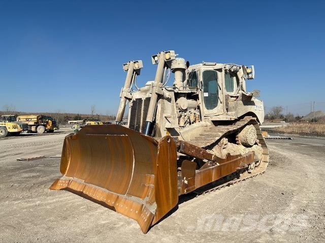 CAT D8T Гусеничные бульдозеры