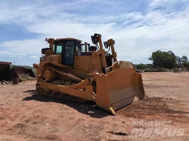 CAT D8T Гусеничные бульдозеры