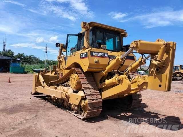 CAT D8T Гусеничные бульдозеры