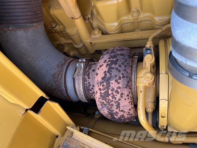 CAT D9T Гусеничные бульдозеры