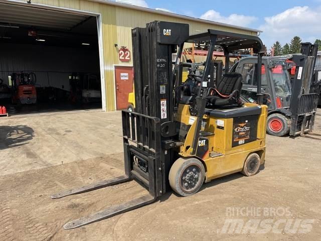 CAT E5000 Электропогрузчики