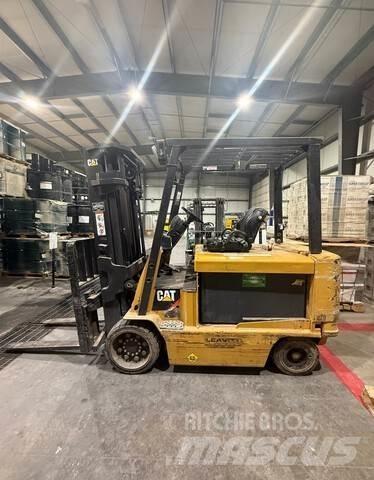 CAT E8000 Электропогрузчики