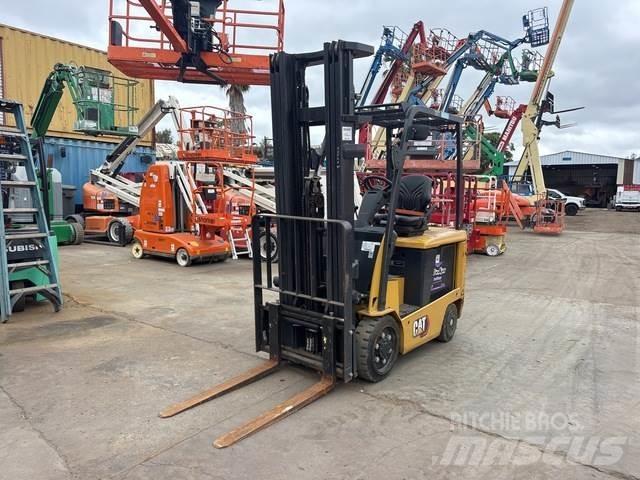 CAT EC25N Электропогрузчики