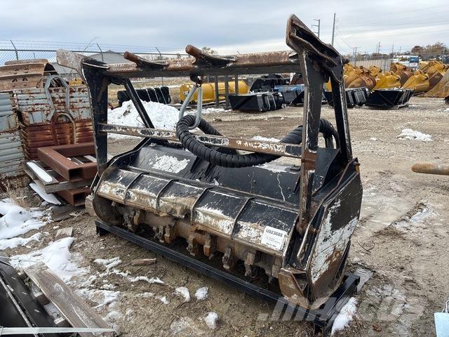 CAT HM418C Лесовые мулчеры