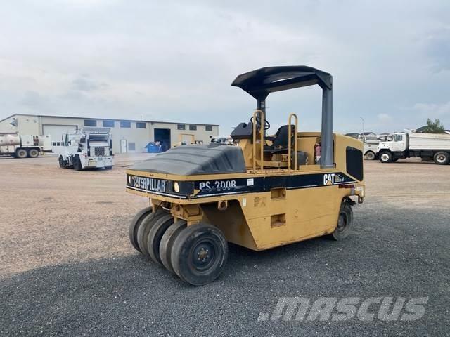 CAT PS-200B Пневматические катки