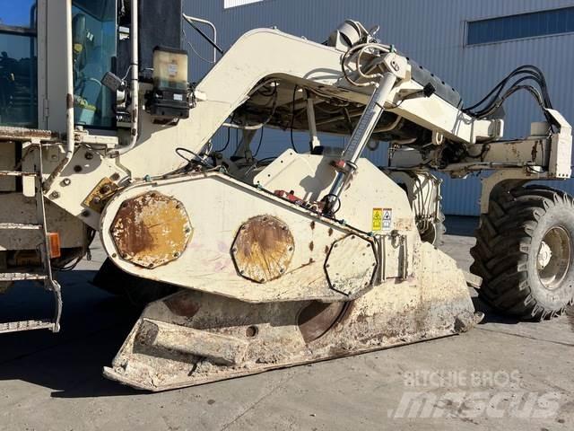 CAT RM500 Уплотнители грунта