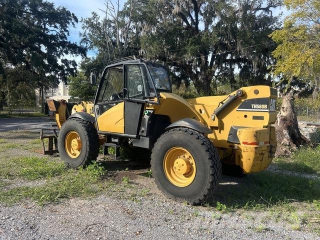 CAT TH560B Телескопические погрузчики