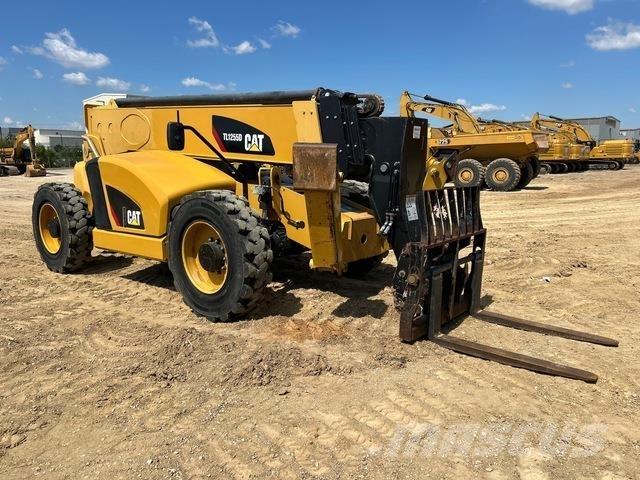 CAT TL1255D Телескопические погрузчики