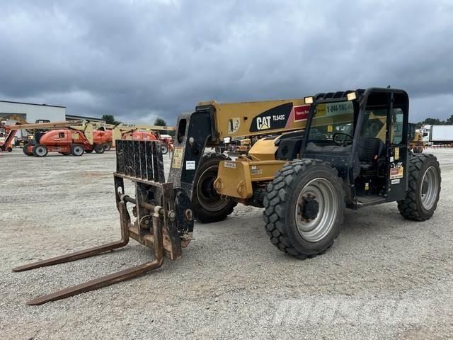 CAT TL642C Телескопические погрузчики