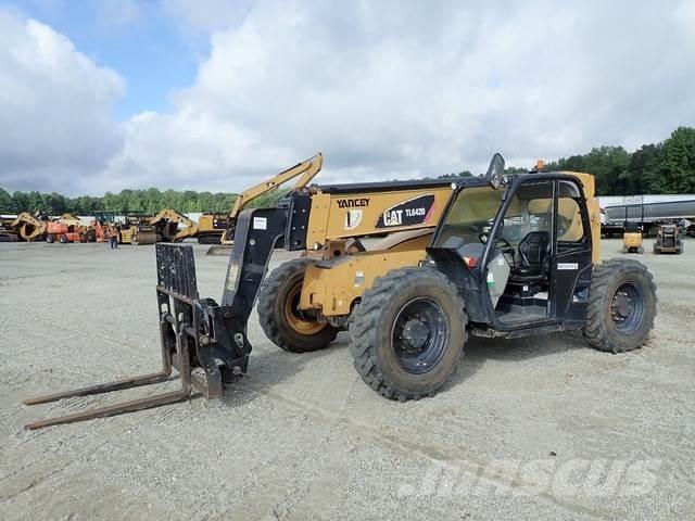 CAT TL642D Телескопические погрузчики