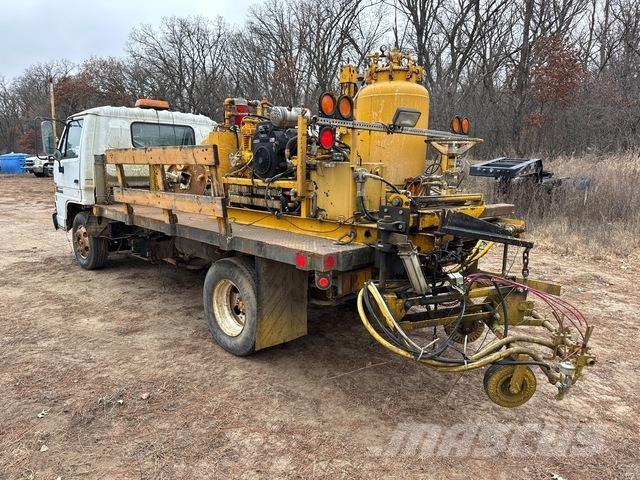 Chevrolet  Комбинированные дорожные машины