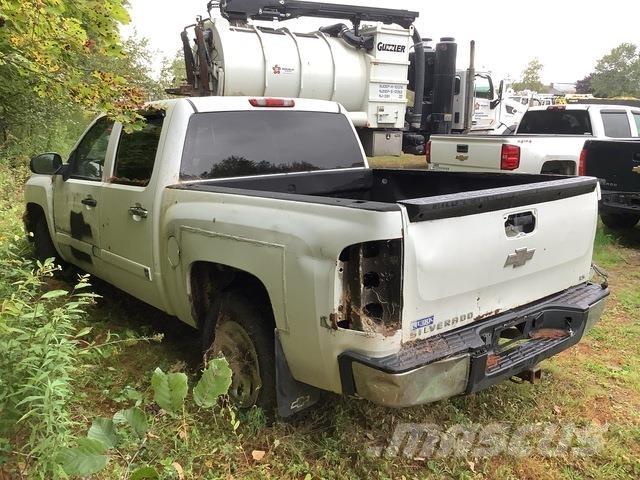 Chevrolet 1500 Бортовые фургоны