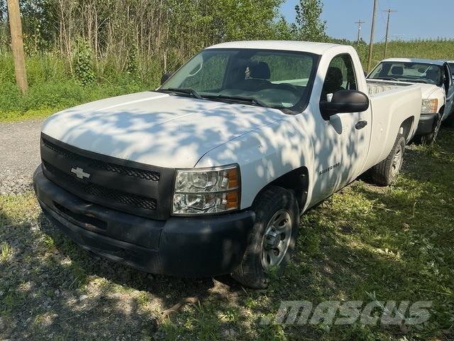 Chevrolet 1500 Бортовые фургоны