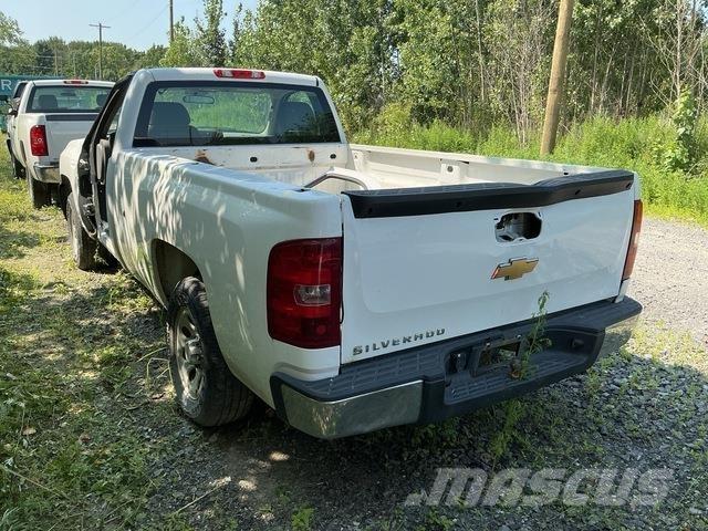 Chevrolet 1500 Бортовые фургоны