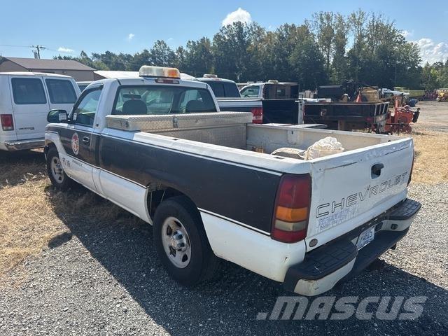 Chevrolet 1500 Бортовые фургоны