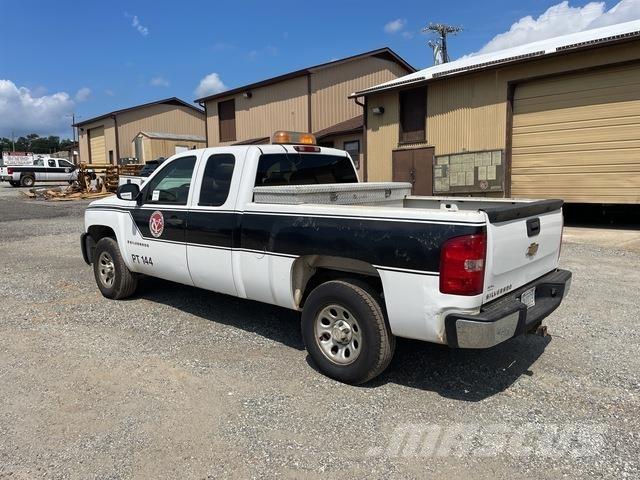 Chevrolet 1500 Бортовые фургоны