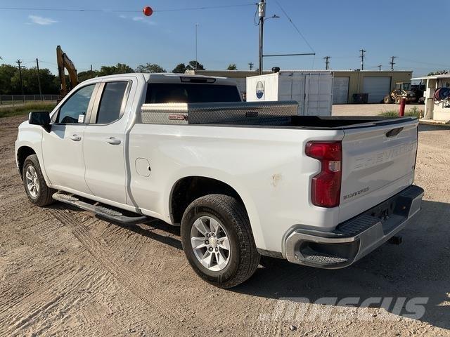 Chevrolet 1500 Бортовые фургоны