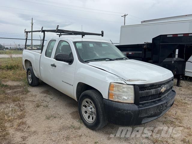 Chevrolet 1500 Бортовые фургоны