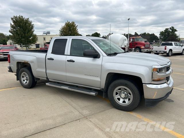 Chevrolet 1500 Бортовые фургоны