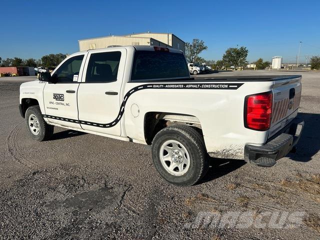 Chevrolet 1500 Бортовые фургоны