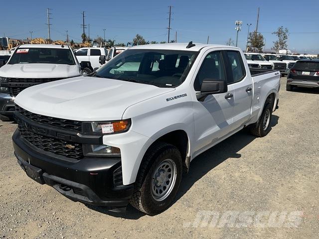 Chevrolet 1500 Бортовые фургоны