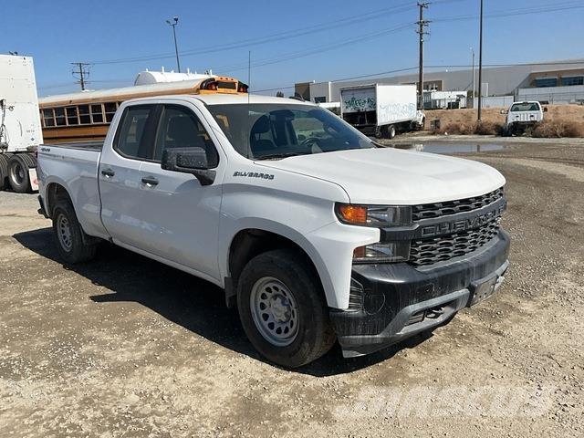 Chevrolet 1500 Бортовые фургоны