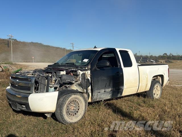 Chevrolet 1500 Бортовые фургоны