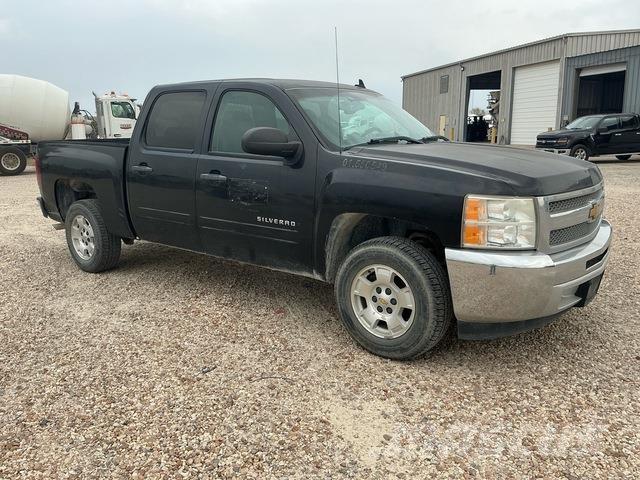 Chevrolet 1500 Бортовые фургоны