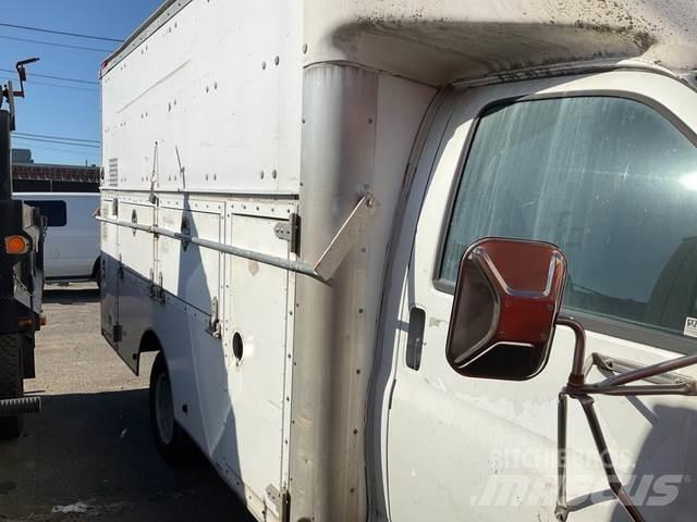 Chevrolet 3500 Изотермический фургон