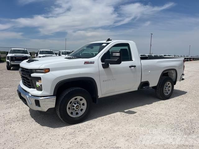 Chevrolet 3500 Прочие фургоны