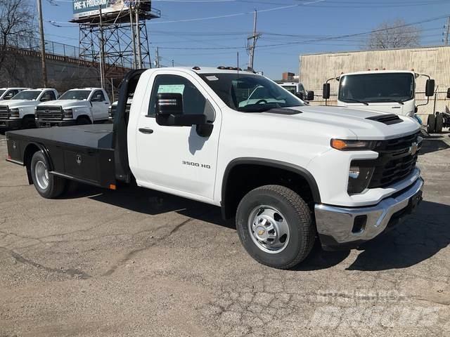 Chevrolet 3500 Грузовики-платформы/боковая разгрузка