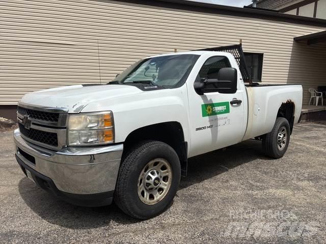 Chevrolet 3500 Прочие фургоны