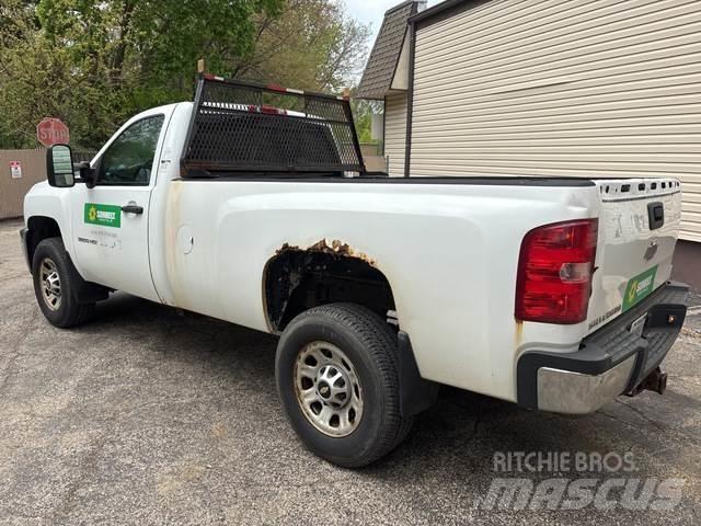 Chevrolet 3500 Прочие фургоны